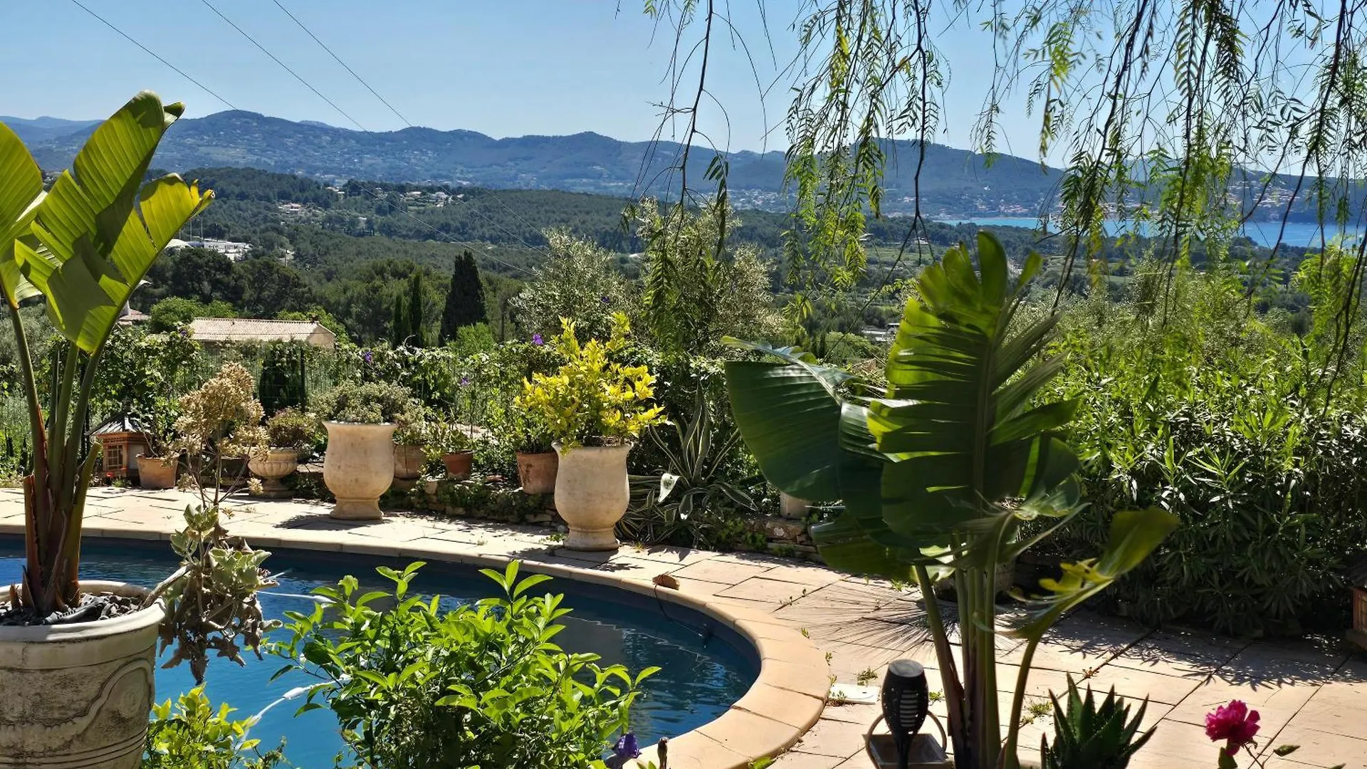 Mas D'Exception Vue Mer, Clim, Jardin, Piscine La Ciotat 0*,
